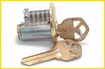 Metro Locksmith Services Arlington, VA 703-586-9667 - 12-rekeying-locks